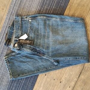 New BR Curvy Straight Jeans Size 27/4